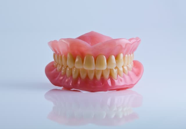 Zirconia vs PFM Crowns in Bangladesh: Complete Clinical Comparison & Cost Guide